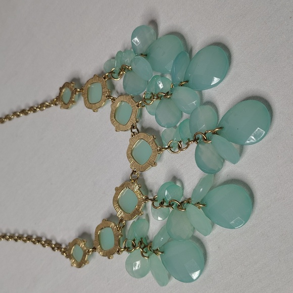 Goldtone Statement Necklace - Picture 5 of 6